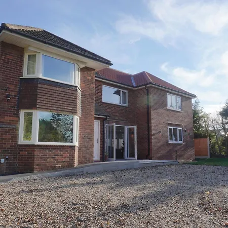 Cornerways - Scarborough Seamer